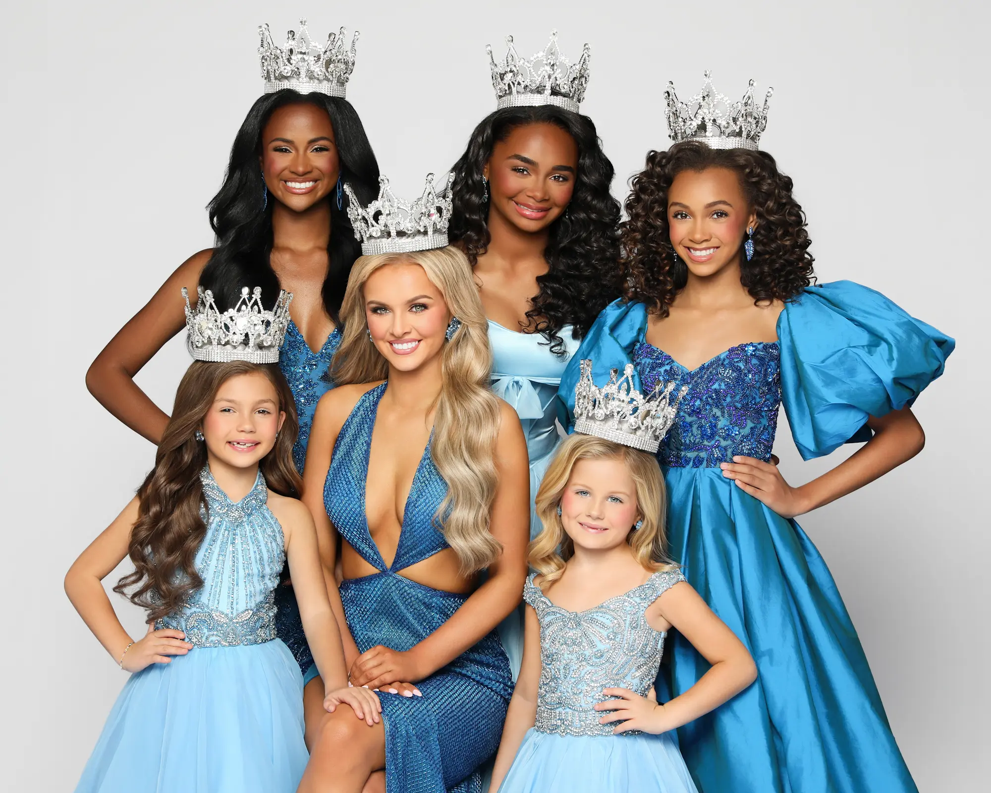 Homepage hero image of pageant contestants